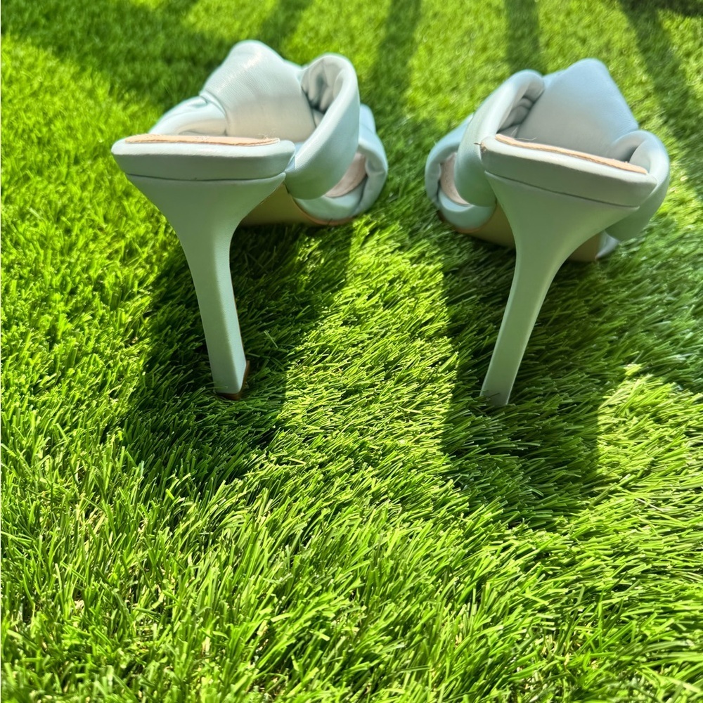 NWOT AZALEA WANG SWEET LIKE SUNDAY CHUNKY
SANDAL IN BLUE - Picture 10 of 11